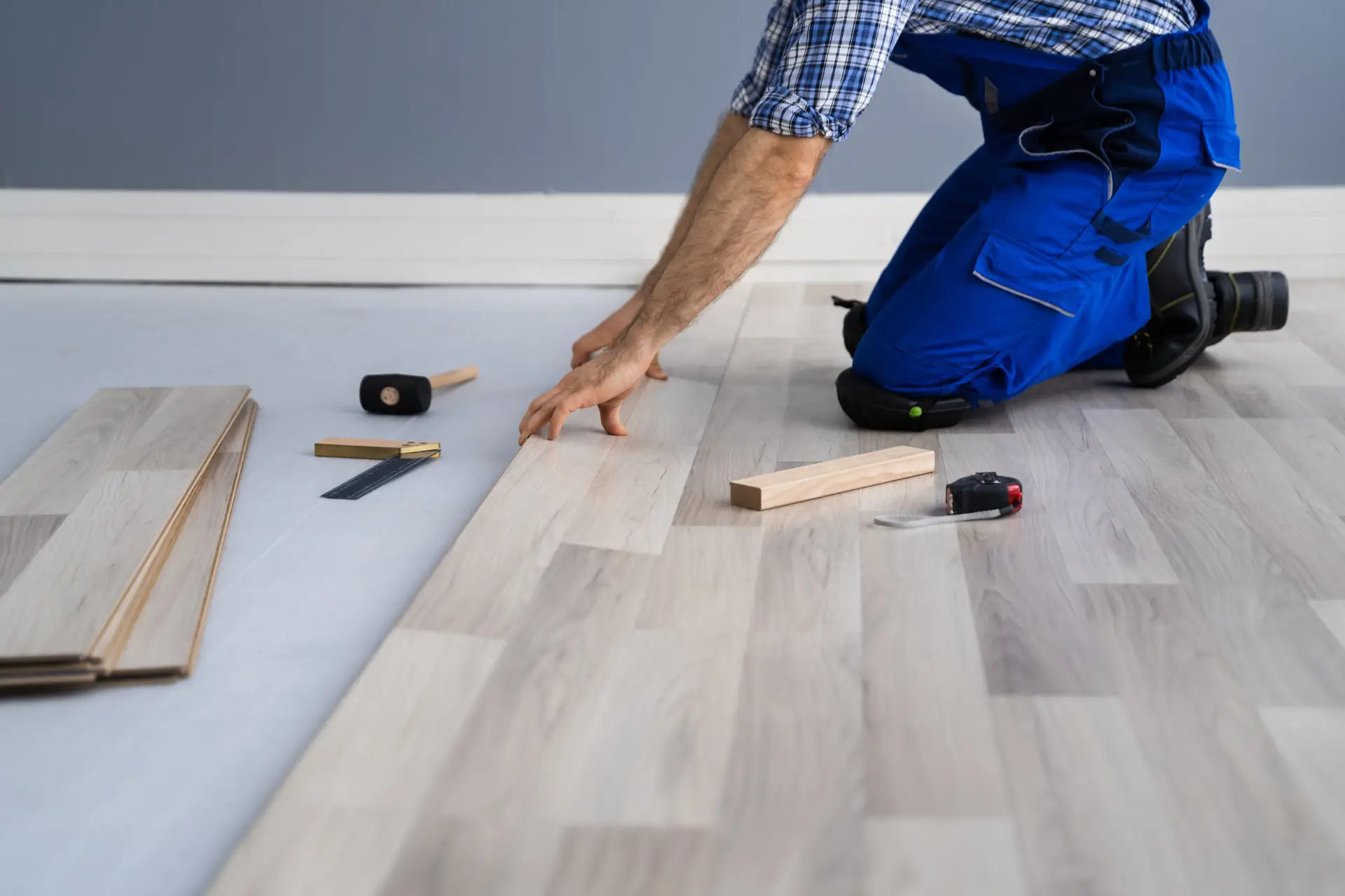 Deciding on Office Renovation: Key Factors to Consider for Transforming Your Space